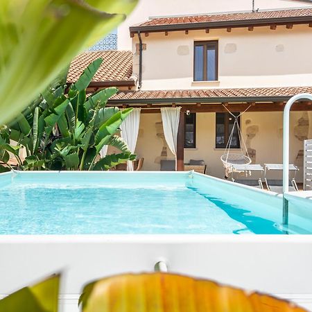 Villa Campidanese アッセミニ エクステリア 写真