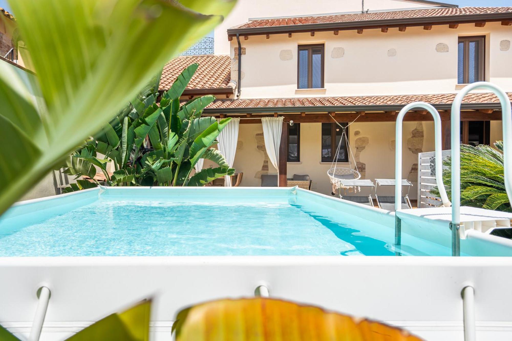 Villa Campidanese アッセミニ エクステリア 写真